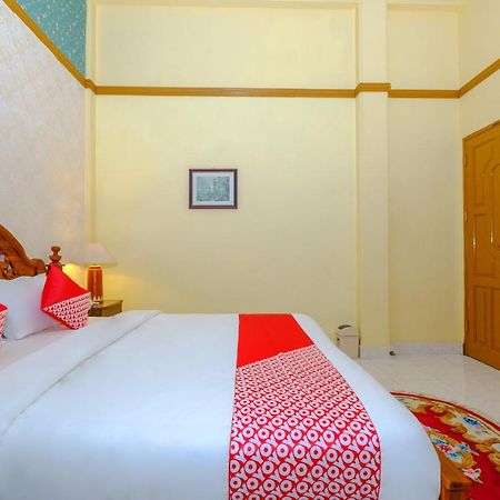 Oyo 3088 Green Valley House Senggigi Esterno foto