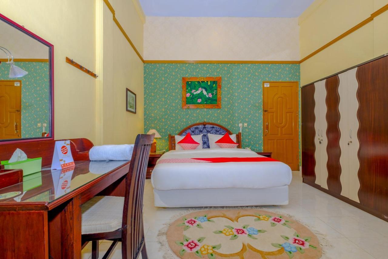 Oyo 3088 Green Valley House Senggigi Esterno foto