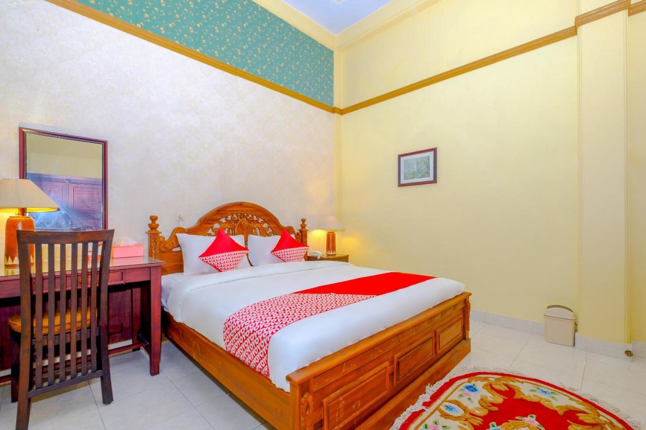 Oyo 3088 Green Valley House Senggigi Esterno foto