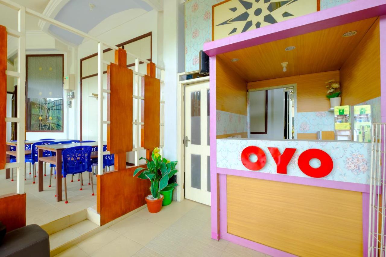 Oyo 3088 Green Valley House Senggigi Esterno foto
